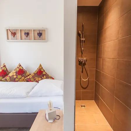 Nocleg ze śniadaniem Max Summercard Included