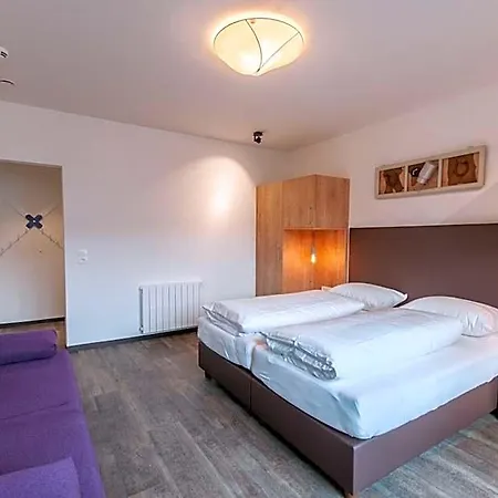 Bed & Breakfast Max Summercard Included 3*